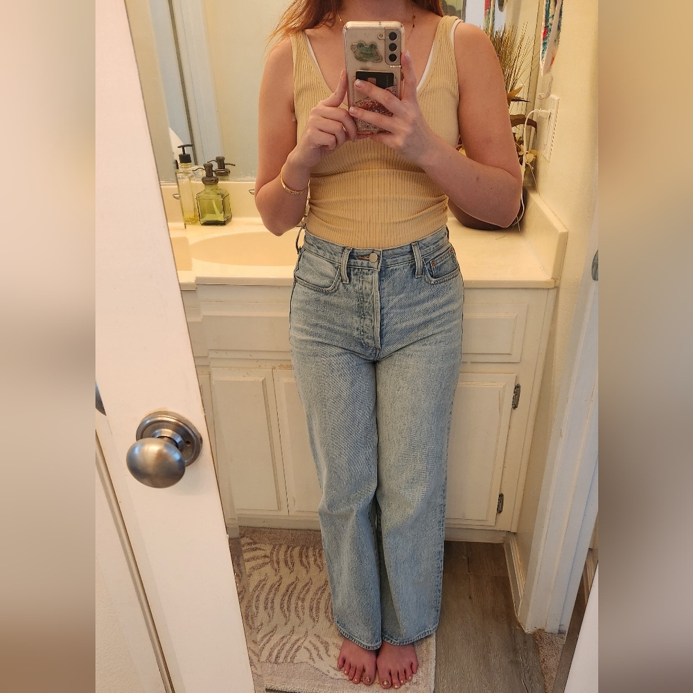 Aritzia light wash Jeans Denim Forum 27 W x 28 L  The Farrah High Rise Wide Leg